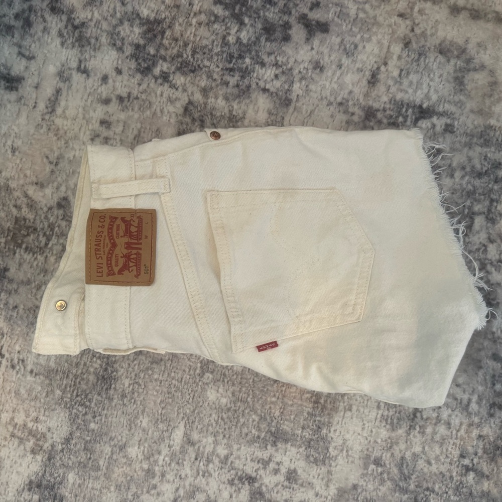 White Levi Denim Shorts ! 501s - great condition - size 27 waist